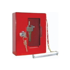 Rood metalen sleuteldoosje met breekbare glazen voorkant